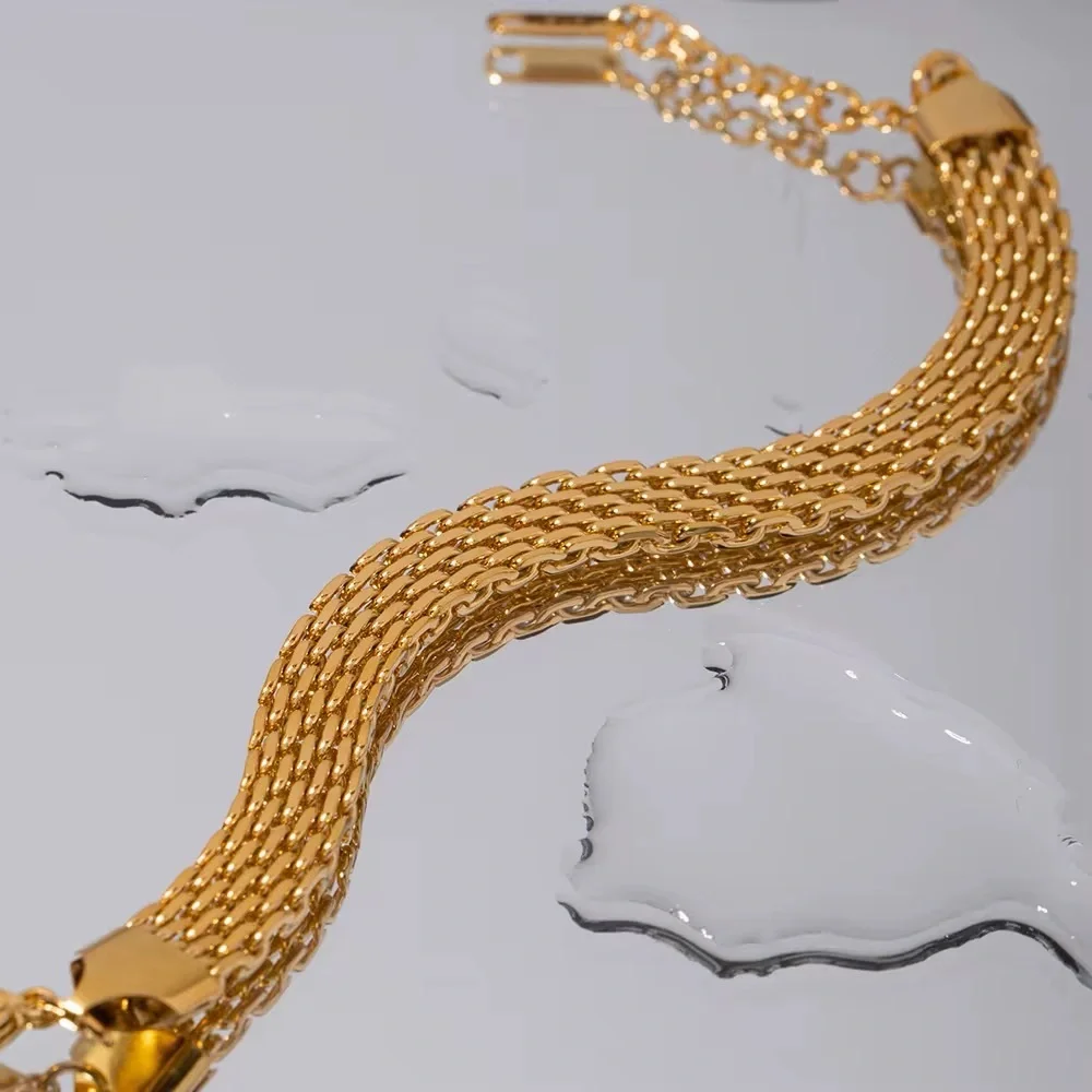 18K Gold Plated Mesh Chain Bracelet - Picture 8 of 10